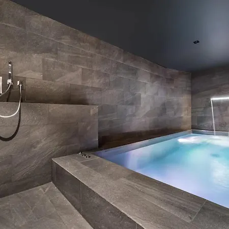 Apartamento Luxury With Private Pool Val-dʼIsère